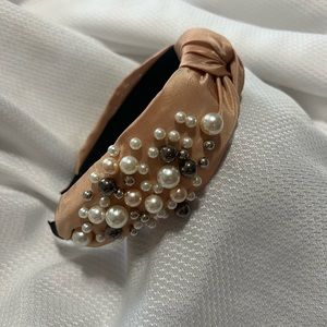 Headband w/pearls